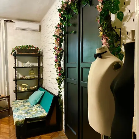 Creative Kaleidoscope Apartment *